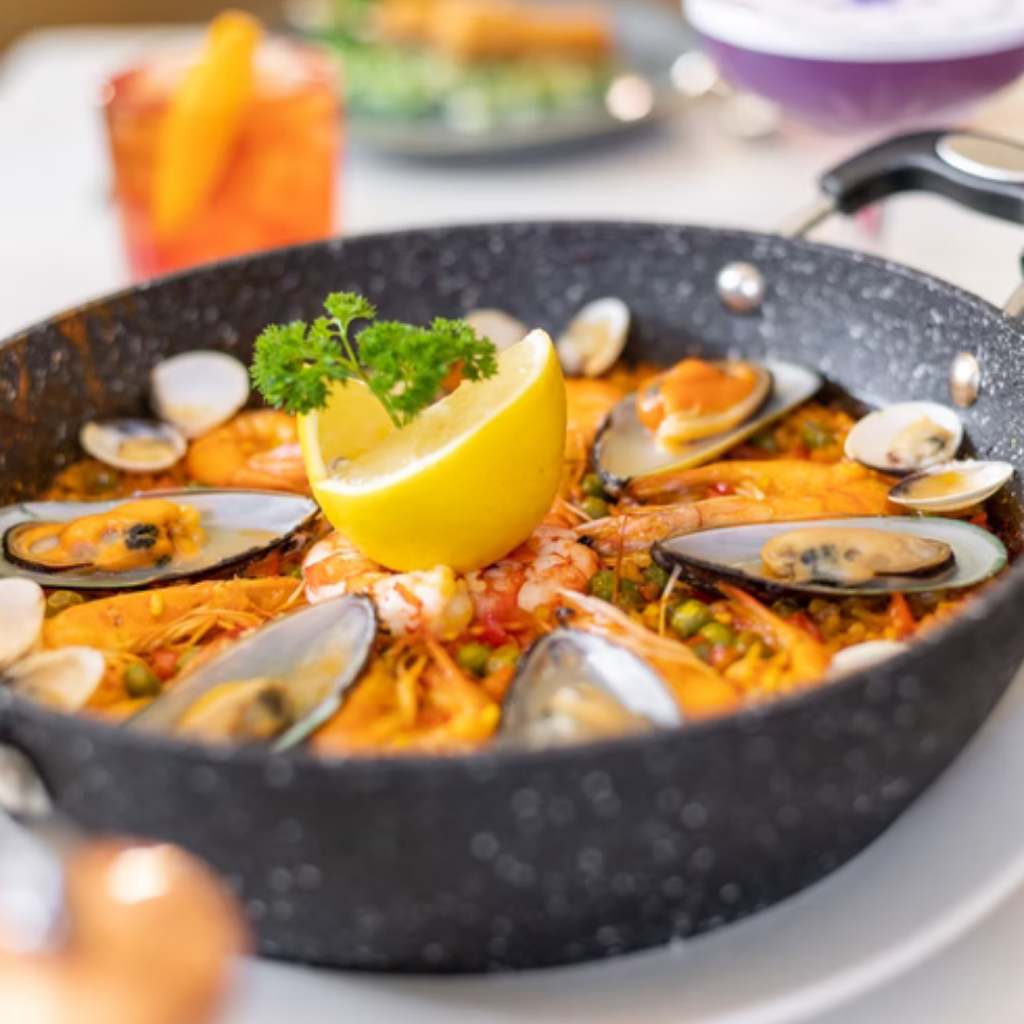 The Castle Bar cocktails and drinks